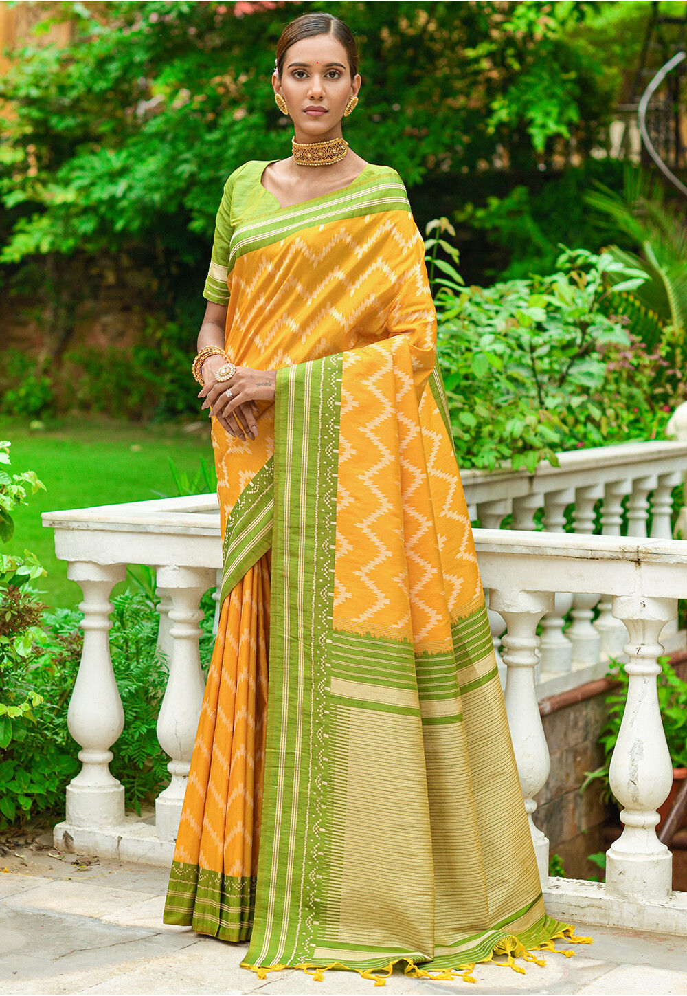 Woven Pure Soft Art Silk in Yellow Saree