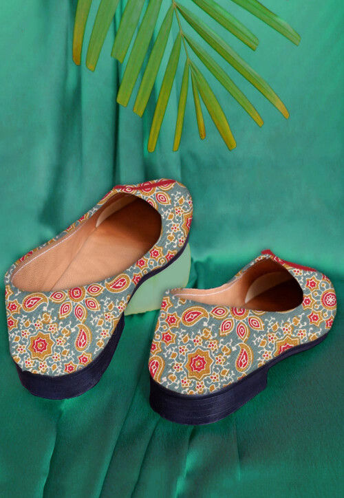 Ajrakh Printed Cotton Men Mojari in Grey