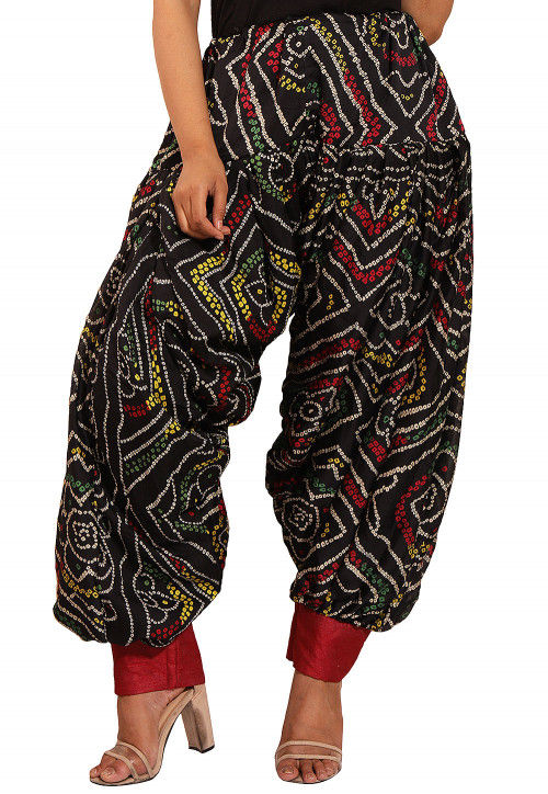 Bandhej Printed Crepe Alladin Pant in Black