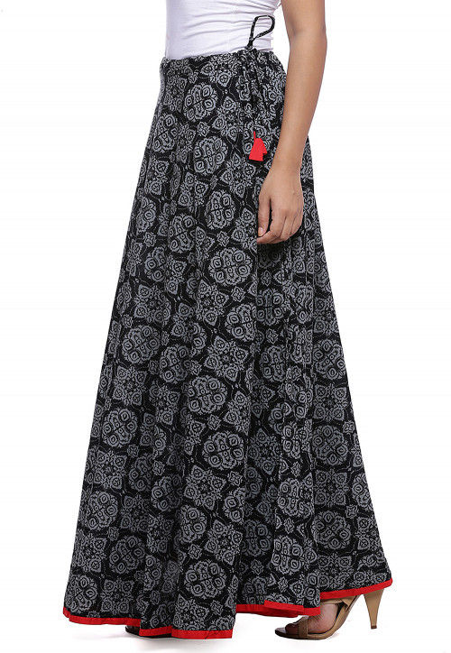 Abstract Printed Cotton Skirt in Black : BRJ426