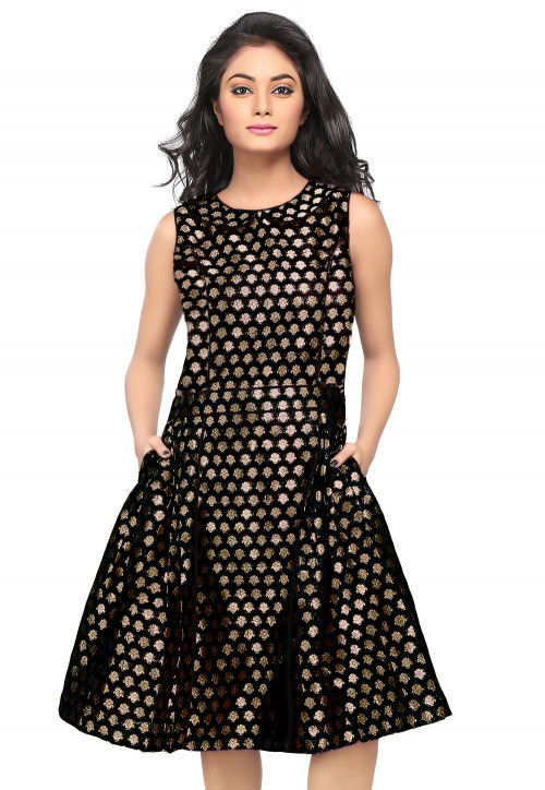 Brocade Short Dress in Black