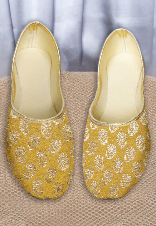 Brocade Women Jutti in Mustard