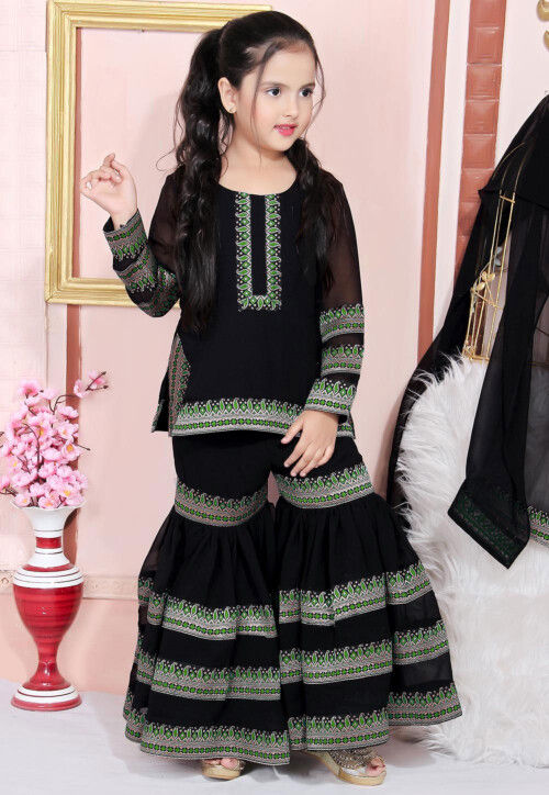 Contrast Border Georgette Pakistani Suit in Black