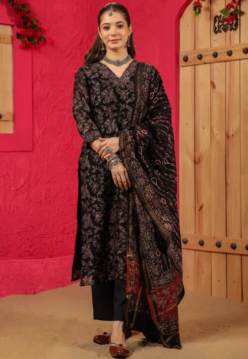 Digital Printed Cotton Slub Pakistani Suit in Black