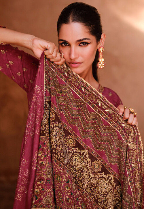 Digital Printed Crepe Pakistani Suit in Dark Pink