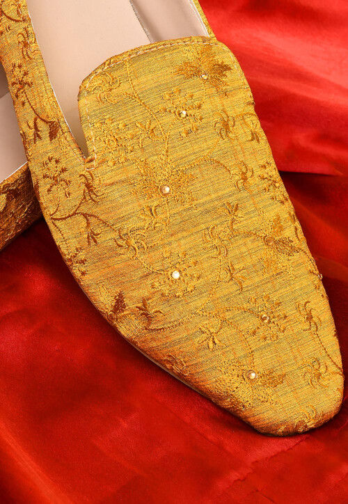 Embroidered Art Silk Jacquard Men Loafer in Yellow