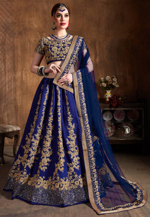 The Bride Channeled Her Royal Look In A Lehenga With 'Doli' And 'Baraat'  Motif-Border On Her Wedding