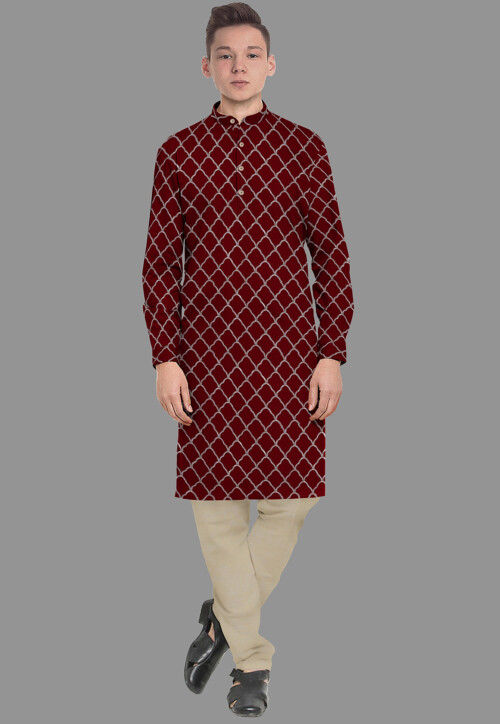 Embroidered Georgette Kurta in Maroon