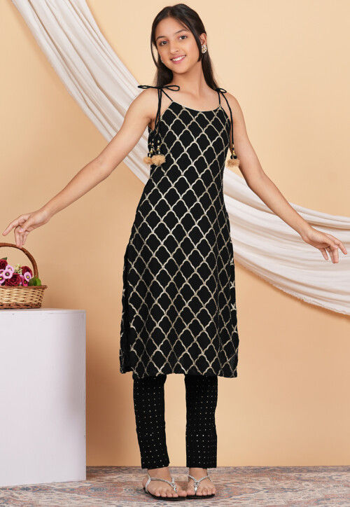 Embroidered Georgette Straight Kurta Set in Black