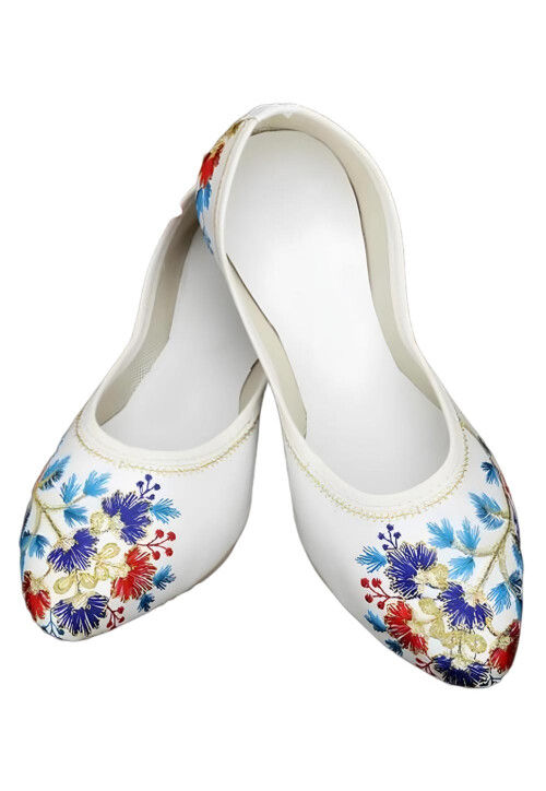 Embroidered Synthetic Women Jutti in White