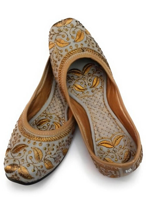 Embroidered Synthetic Women Jutti in Light Grey