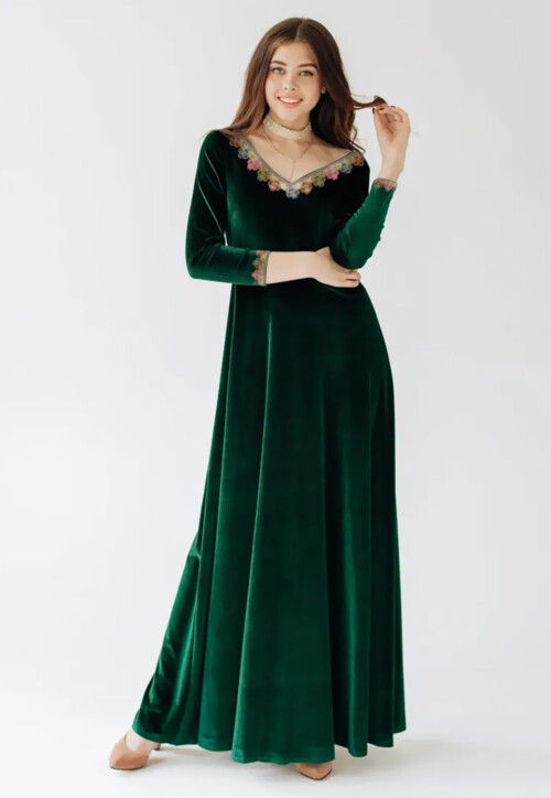 Embroidered Velvet Gown Set in Dark Green