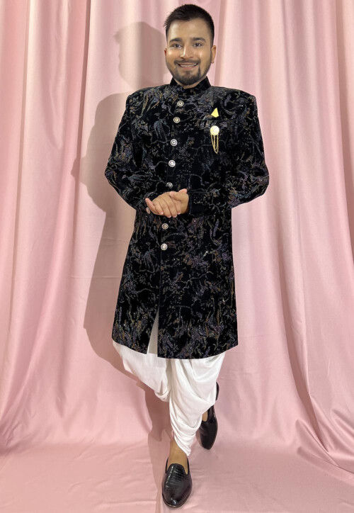 Black velvet sherwani for groom outlet