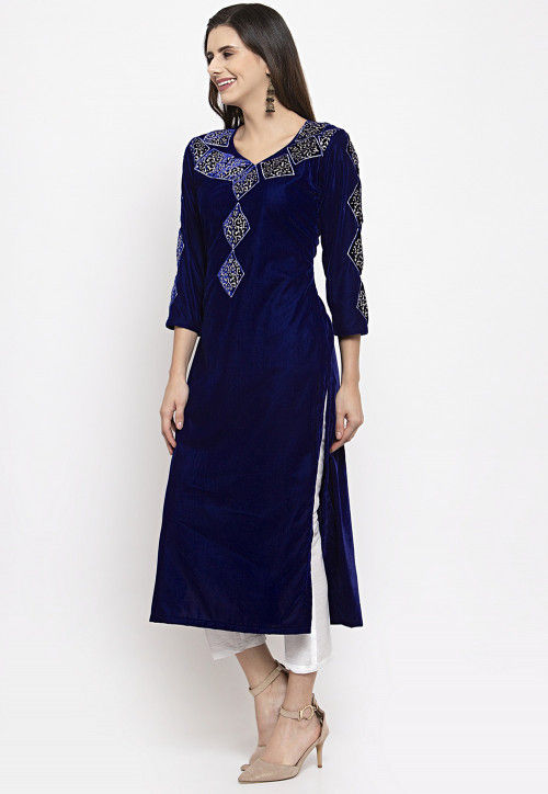 Women Royal Blue Velvet Embroidered Round Neck Kurta With Straight Pants