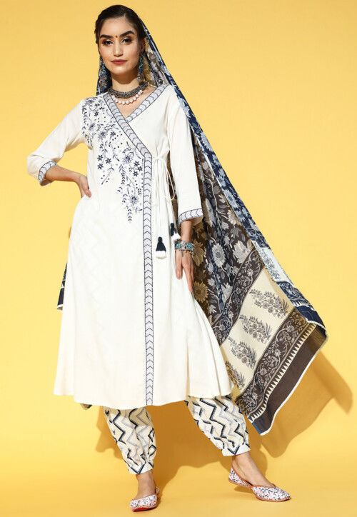 suit.loverz | White salwar suit, Salwar designs, Ladies suits indian