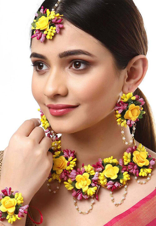 Floral Choker Necklace Set