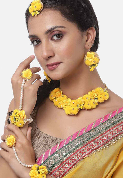 Floral Choker Necklace Set