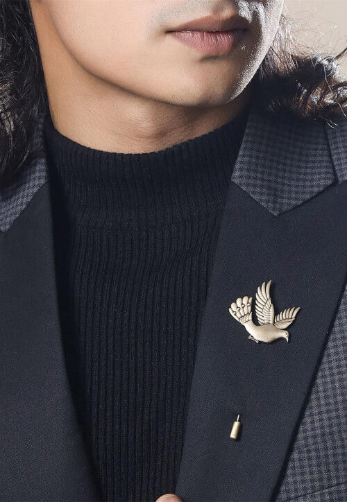 Flying Bird Metallic Lapel Pin
