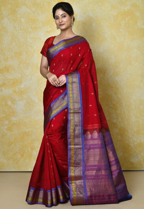 Gadwal Handloom Saree in Red