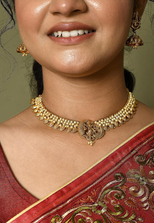 Golden Polished Pearl Temple Choker Necklace Set