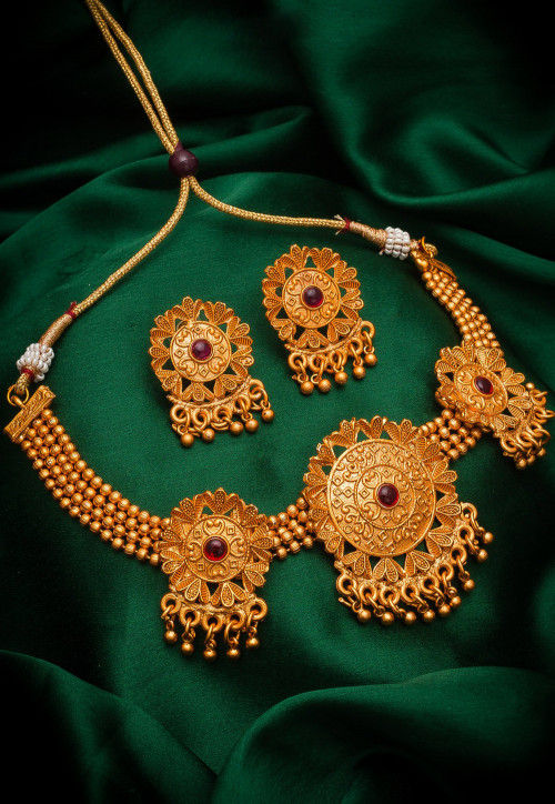 Golden Polished Polki Studded Choker Necklace Set