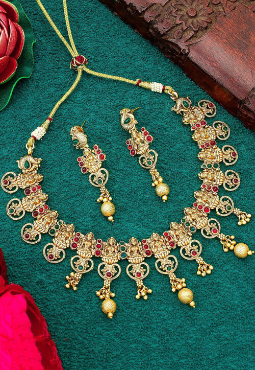 Golden Polished Temple Necklace Set