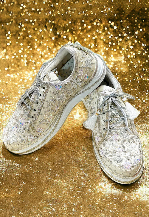 Embroidered white sneakers shop