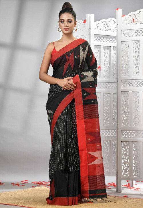 Handloom Cotton Jamdani Saree in Black