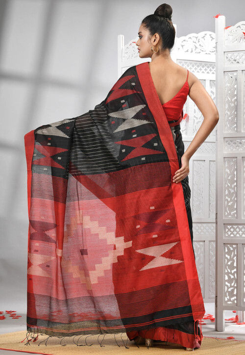 Handloom Cotton Jamdani Saree in Black