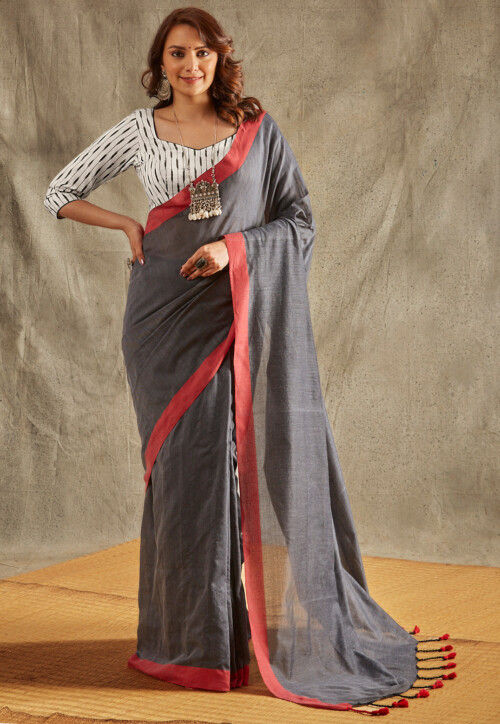 Grey handwoven soft cotton saree with box motiff - Sajasajo - 3696112