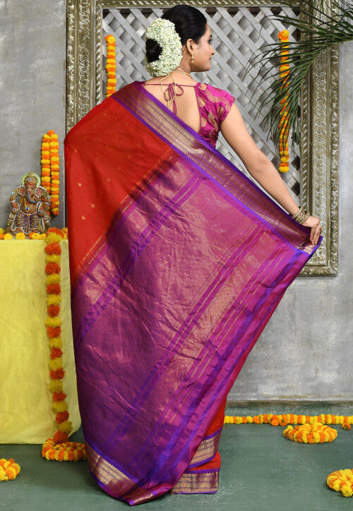 Handloom Pure Silk Cotton Gadwal Saree in Red