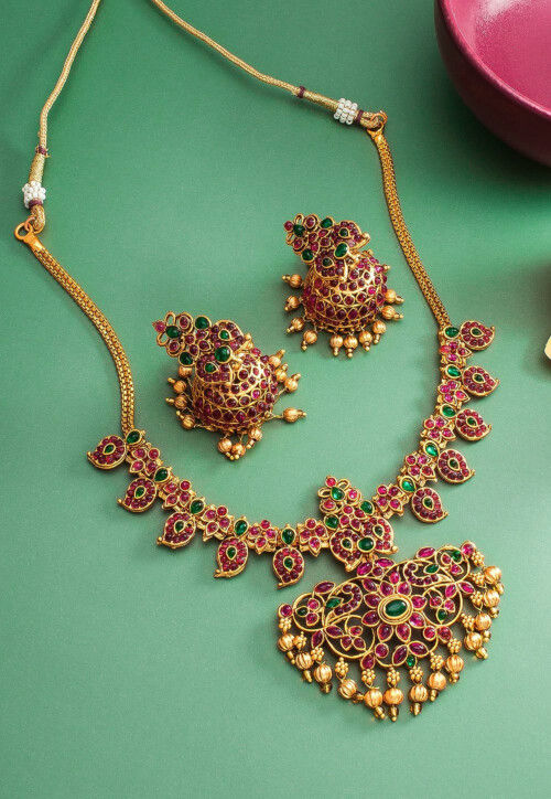 Kemp Stone Studded Necklace Set