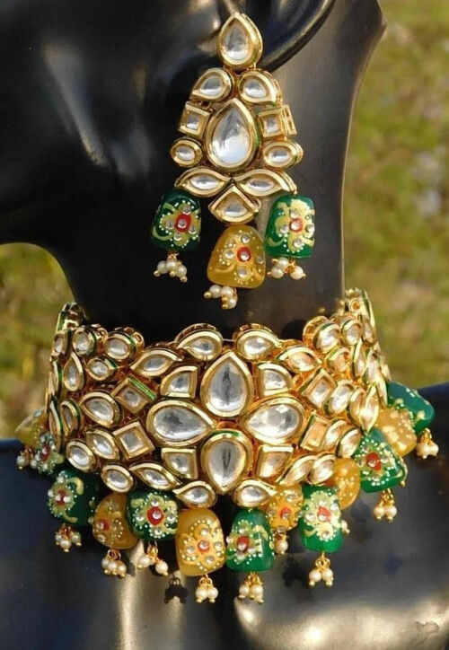 Choker necklace best sale traditional kundan