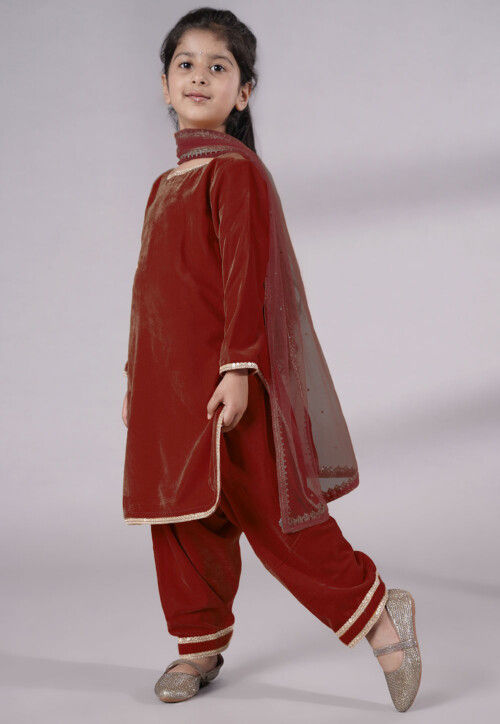 Lace Border Velvet Punjabi Suit in Maroon