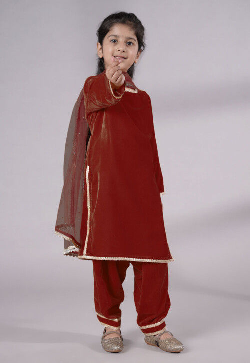 Lace Border Velvet Punjabi Suit in Maroon