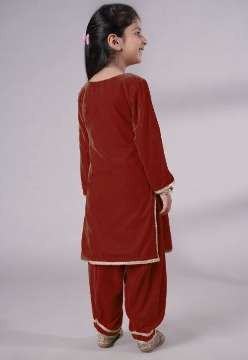 Lace Border Velvet Punjabi Suit in Maroon