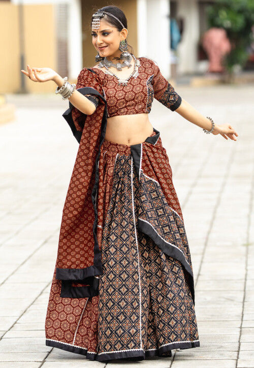 Buy Navratri Special Cotton Lehenga in Black and Maroon Online : LPK161 -  Utsav Fashion