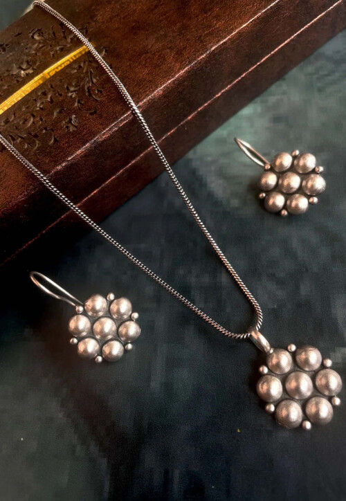 Oxidised Pendant Set