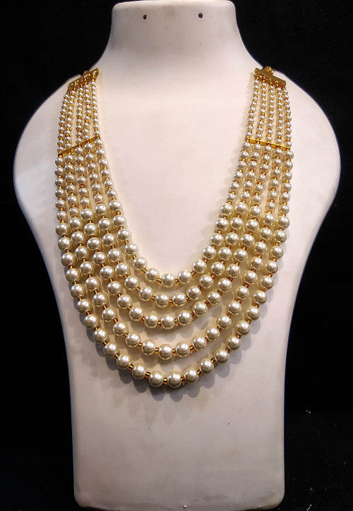 Pearls Layered Necklace : JJR19391