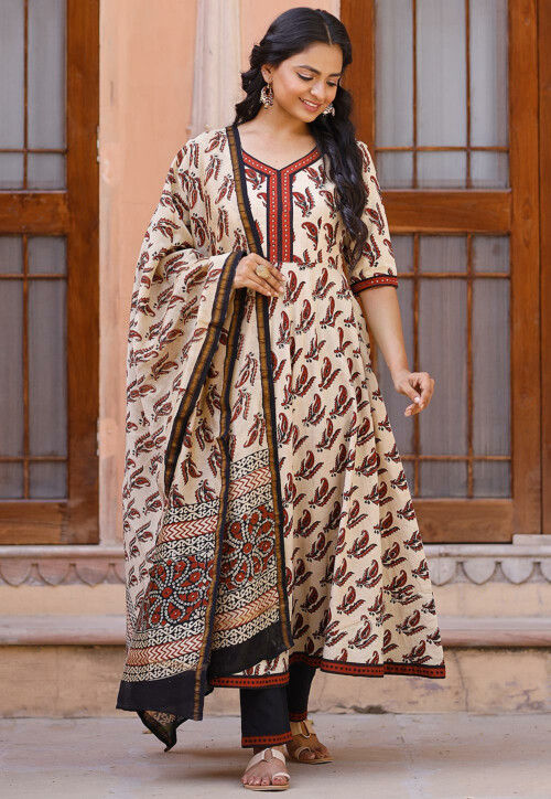 Cream Cotton Digital Print Pakistani Salwar Suit