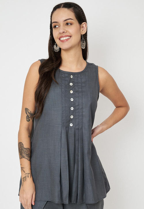 Solid Color Cotton Top in Grey