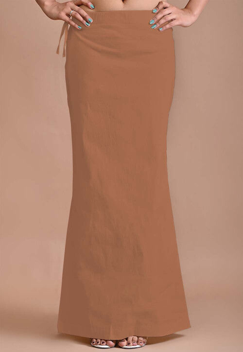 https://medias.utsavfashion.com/media/catalog/product/cache/1/image/500x/040ec09b1e35df139433887a97daa66f/s/o/solid-color-lycra-cotton-shapewear-petticoat-in-brown-v1-uub1099.jpg