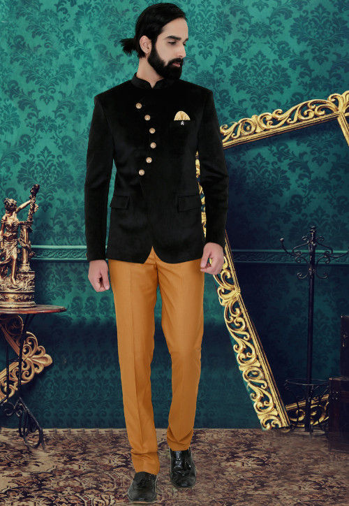 Solid Color Velvet Blazer in Black