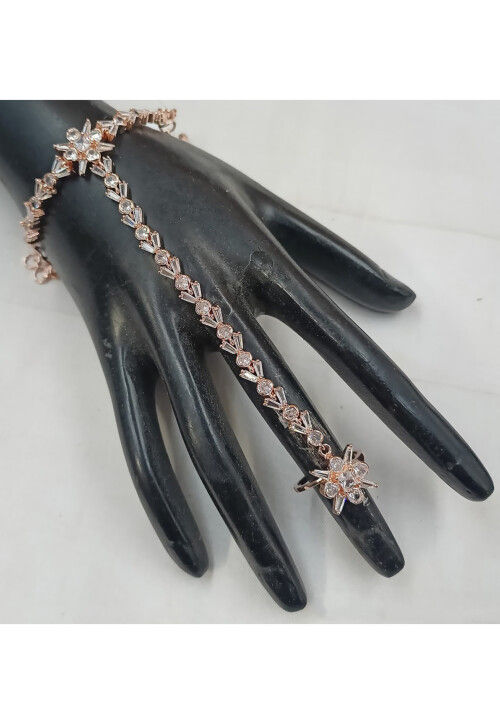 Stone Studded Adjustable Haathphool