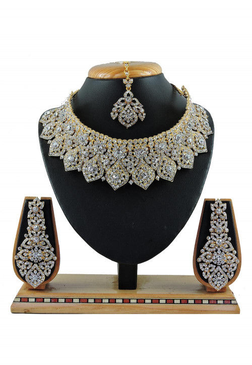 Stone Studded Choker Necklace Set