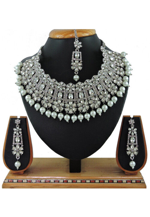 Stone Studded Choker Necklace Set