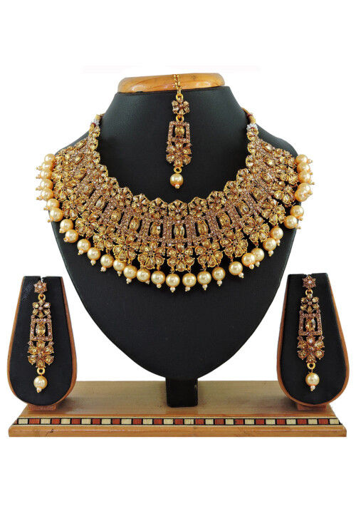 Stone Studded Choker Necklace Set