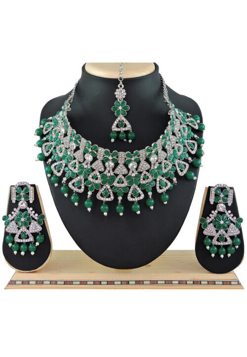 Buy Karatcart Kundan Dark Green Necklace Set with Earrings and Maangtikka  Online