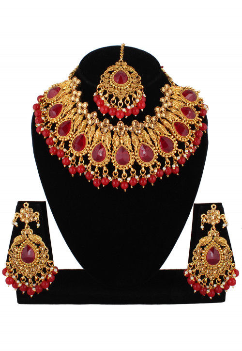 Stone Studded Necklace Set