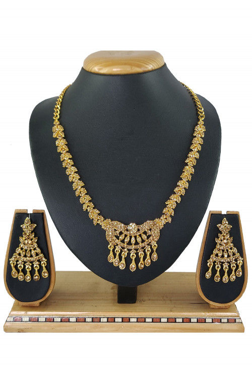 Stone Studded Necklace Set